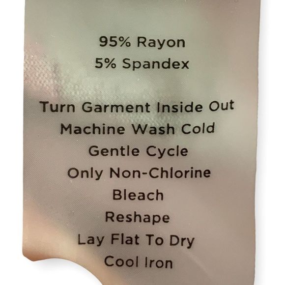 Talbots Red 3/4 Sleeves Cowboy Print Top M (A-021) - Picture 4 of 4